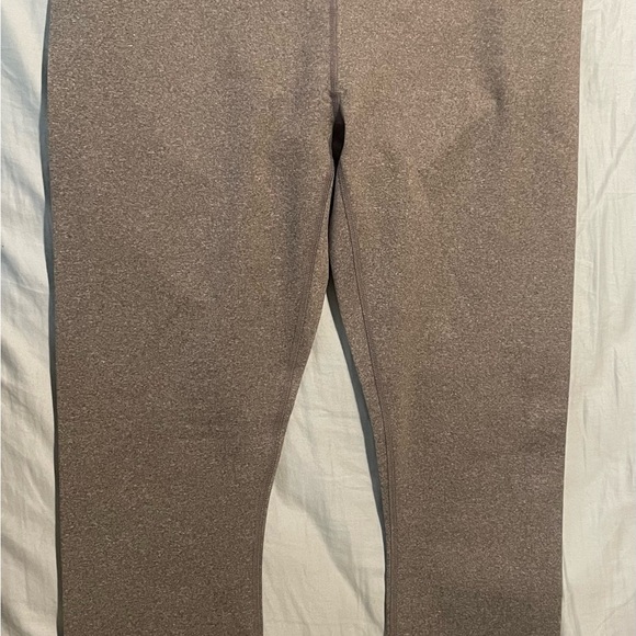 NWT Fabletics Powerhold Gray Leggings - Picture 4 of 4